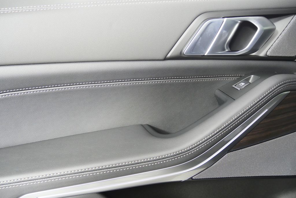 Thumbnail: 2026 BMW X5 - 14