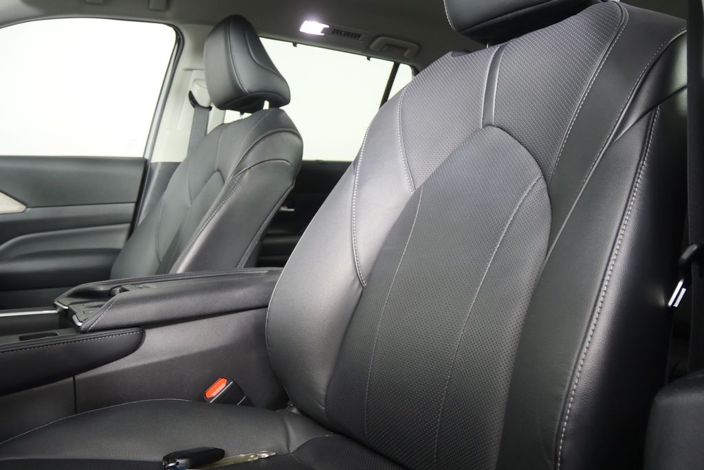 Thumbnail: 2024 Toyota Grand Highlander - 10