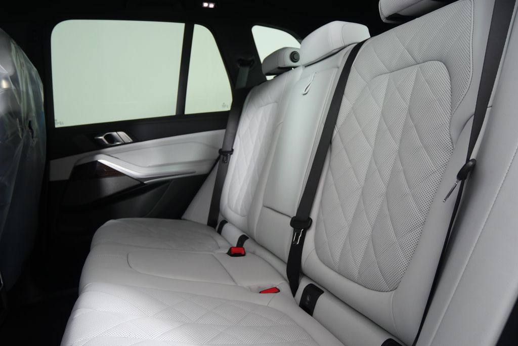 2026 BMW X5 xDrive40i 16