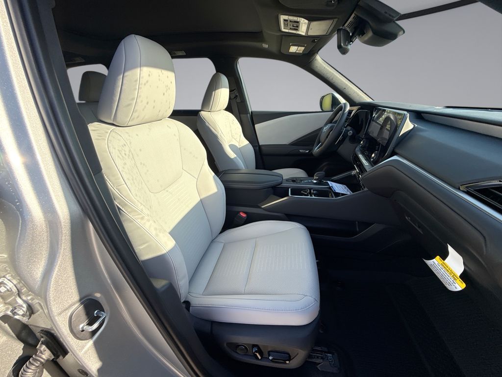 Thumbnail: 2026 Lexus TX - 16