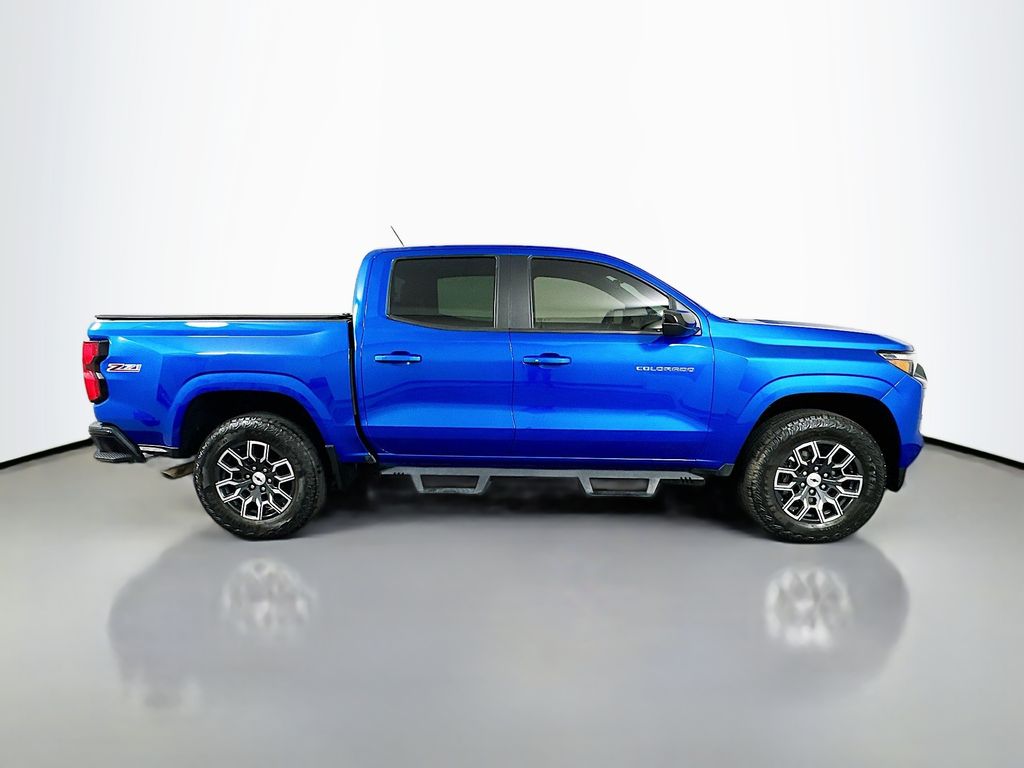 Thumbnail: 2023 Chevrolet Colorado - 4