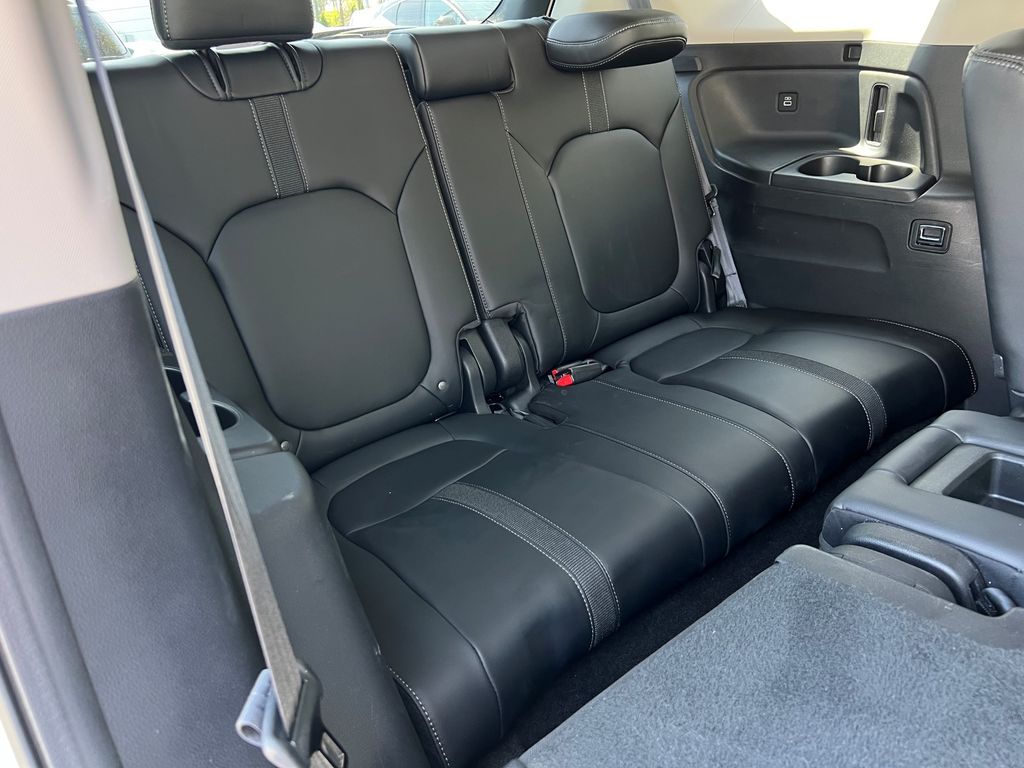 2023 Honda Pilot AWD EX-L 8 Passenger