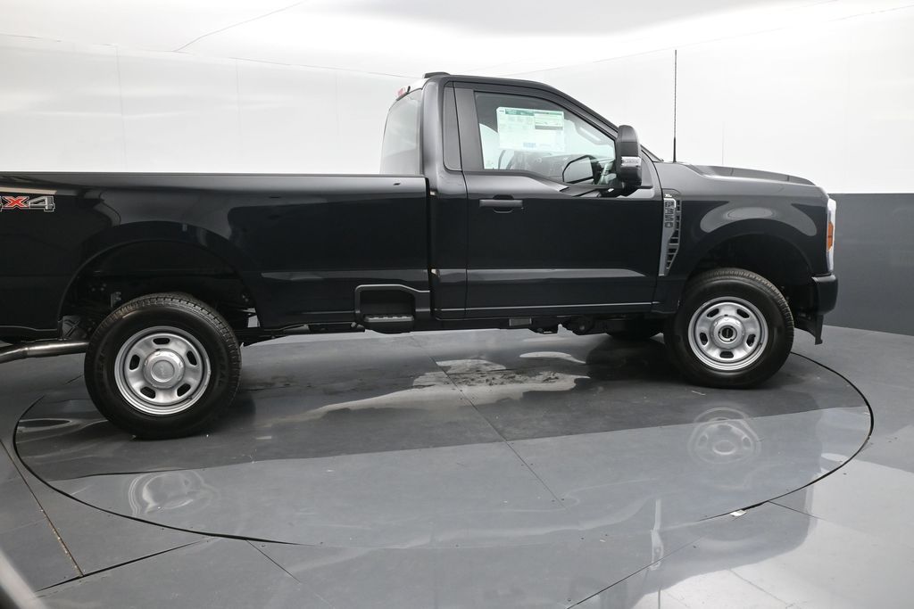 2026 Ford F-350 XL photo 6