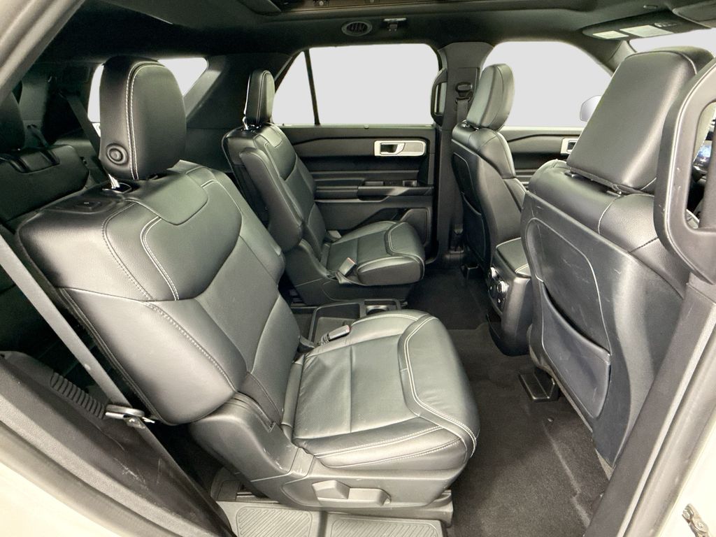 Thumbnail: 2020 Ford Explorer - 21