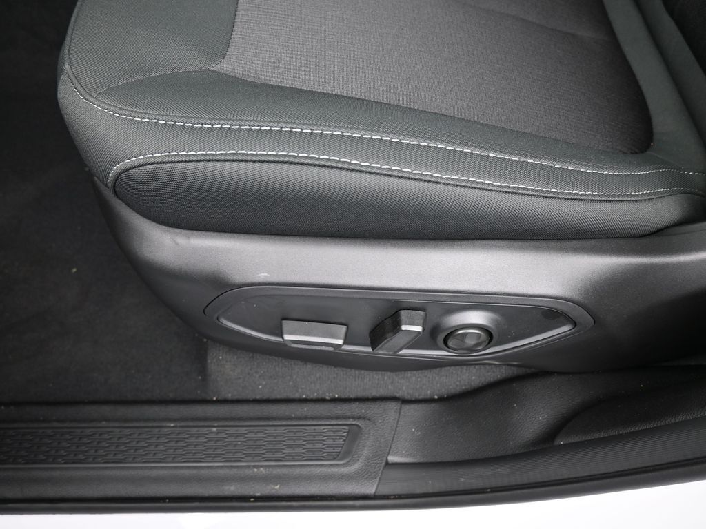 New 2026 Bright White Clearcoat Jeep Laredo image 16