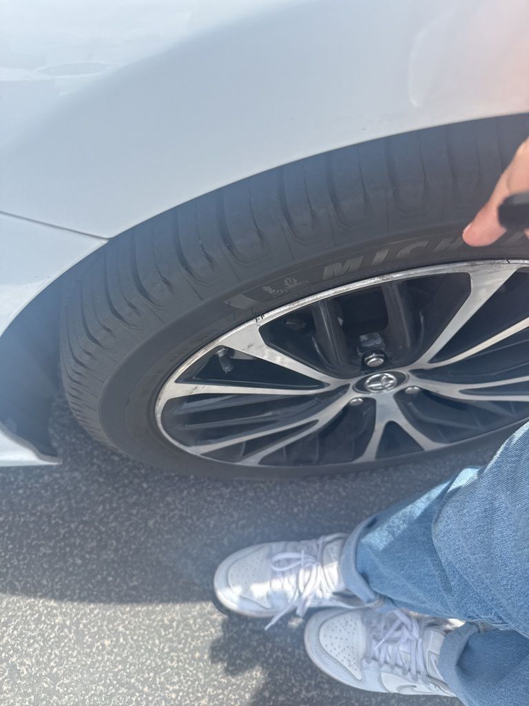 2019 Toyota Camry  18