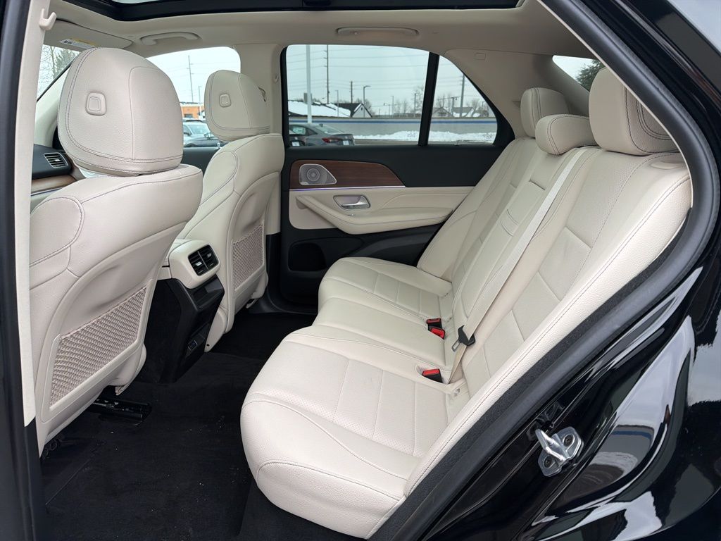 Thumbnail: 2024 Mercedes-Benz GLE - 20