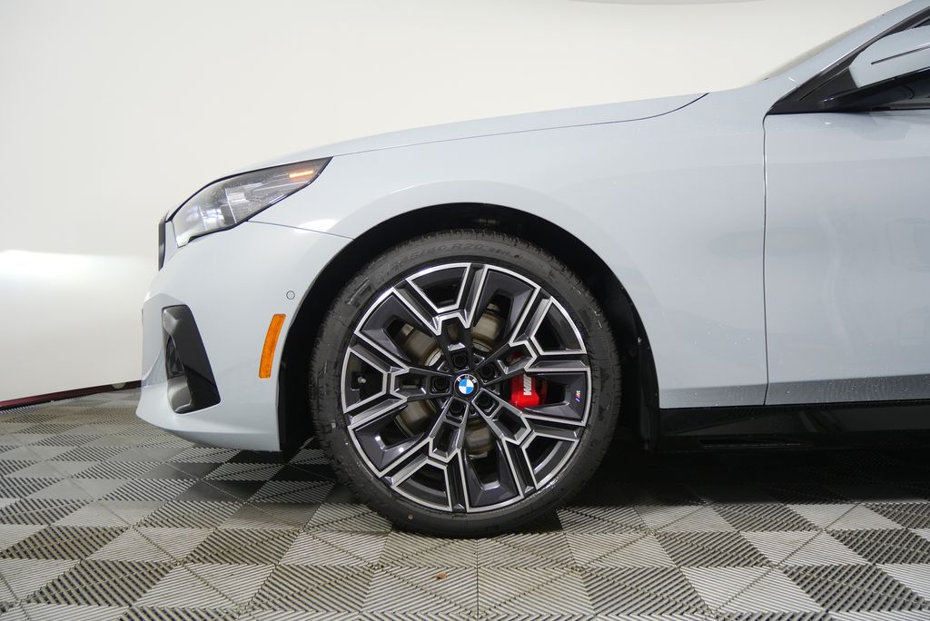 Thumbnail: 2026 BMW 5 Series - 7