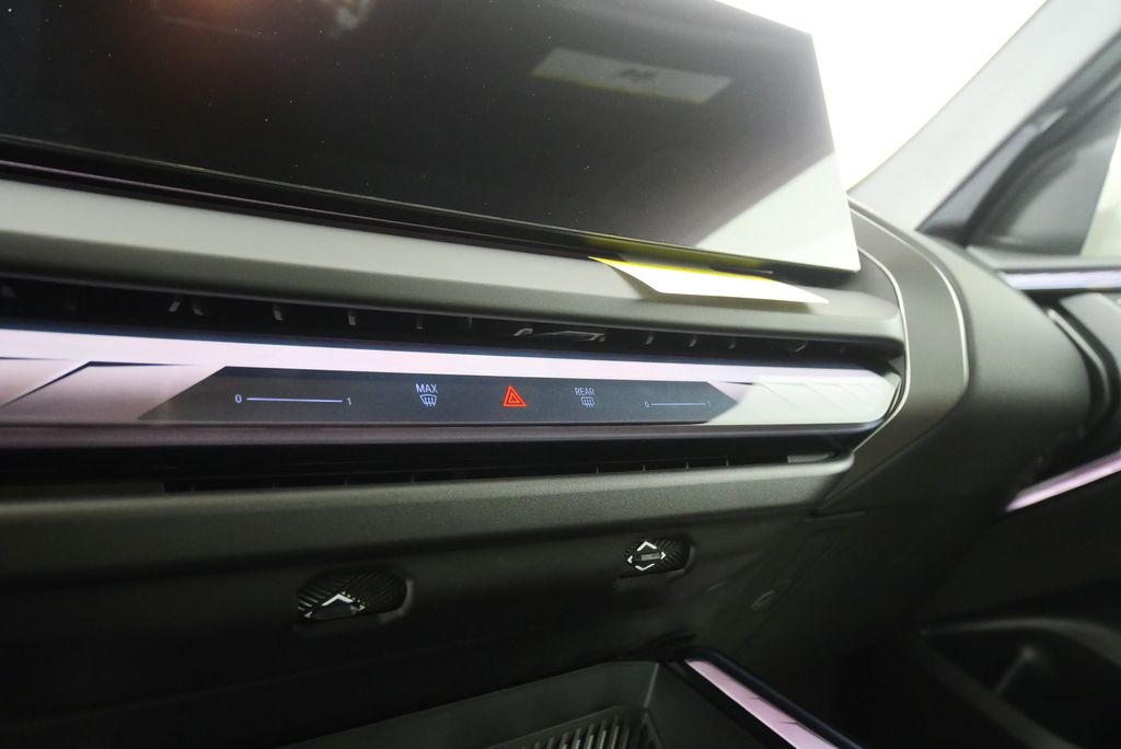 Thumbnail: 2026 BMW X3 - 21