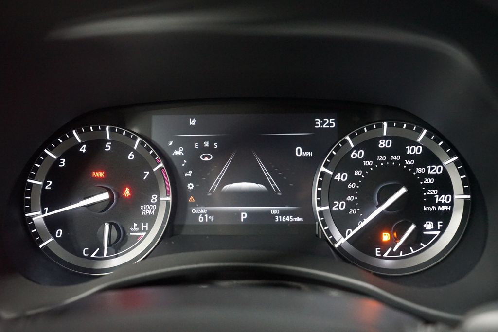 Thumbnail: 2021 Toyota Highlander - 15