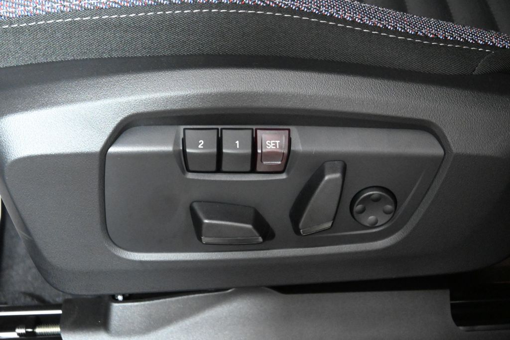 Thumbnail: 2025 MINI Cooper Countryman - 24