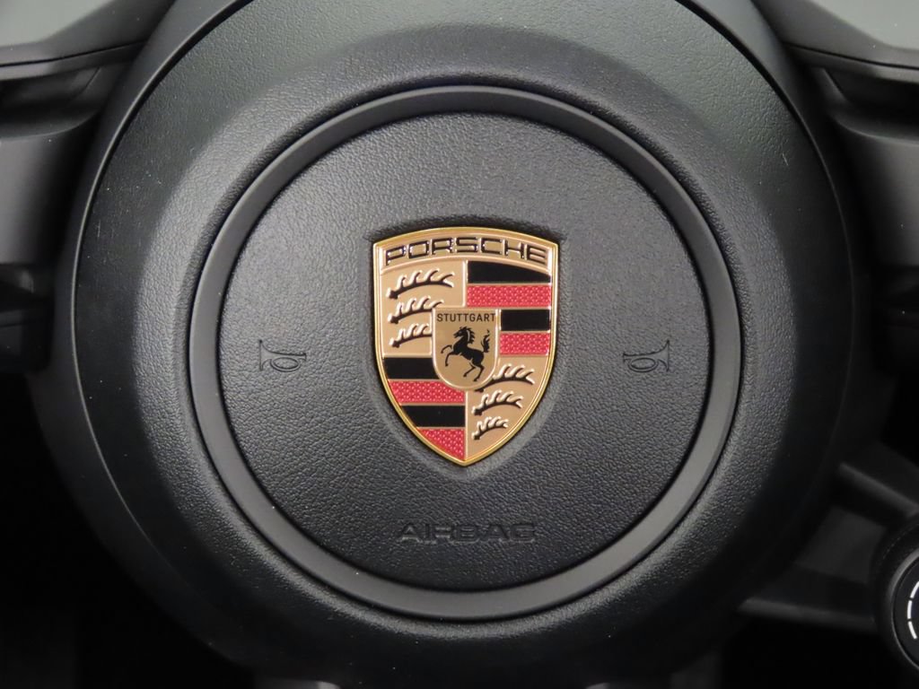 Thumbnail: 2026 Porsche Macan - 22