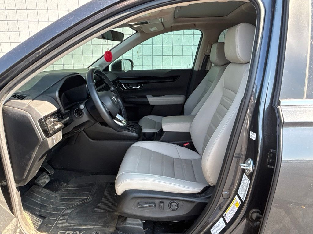 Used 2025 Honda CR-V SUV