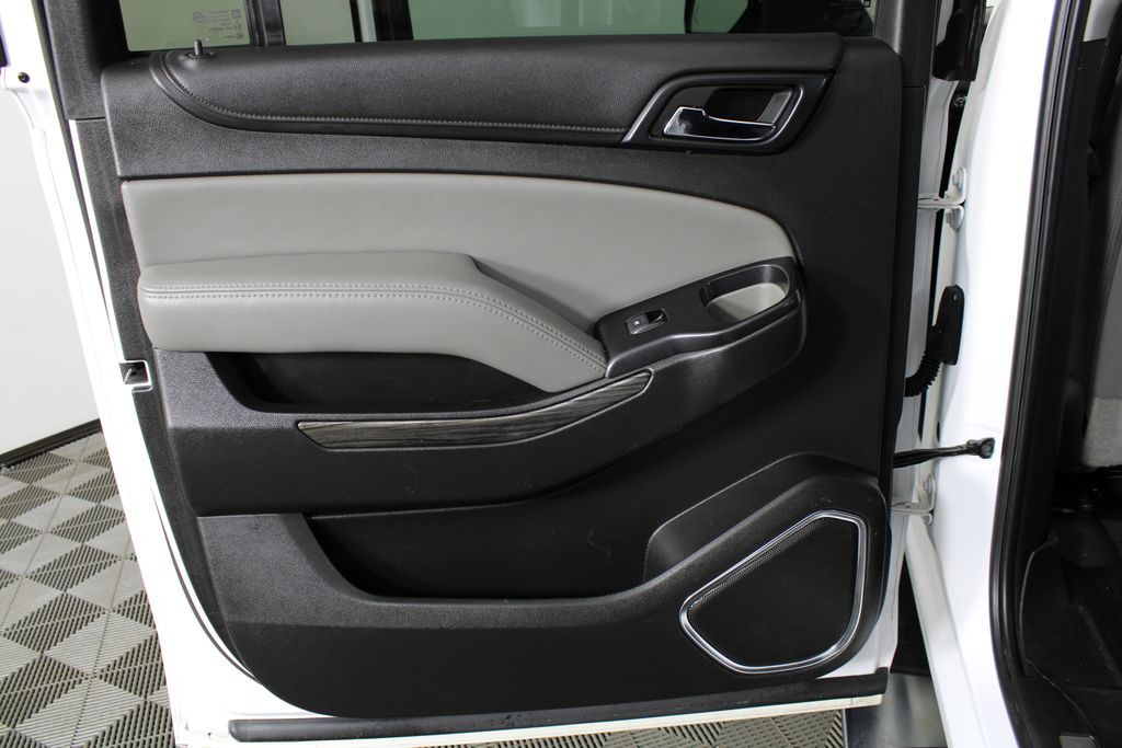 Used 2018 Chevrolet Suburban for sale in 