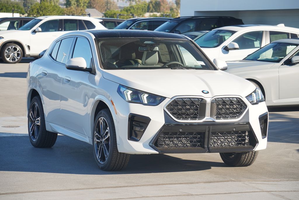 2025 BMW X2 xDrive28i 3