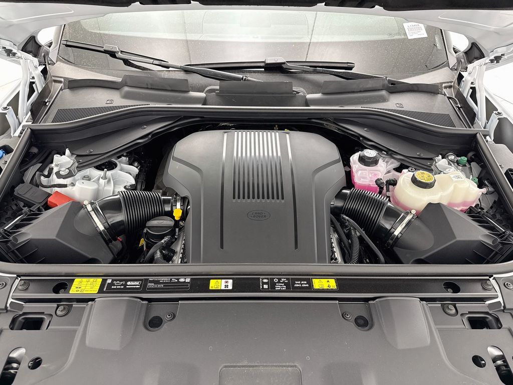 Thumbnail: 2026 Land Rover Range Rover - 28