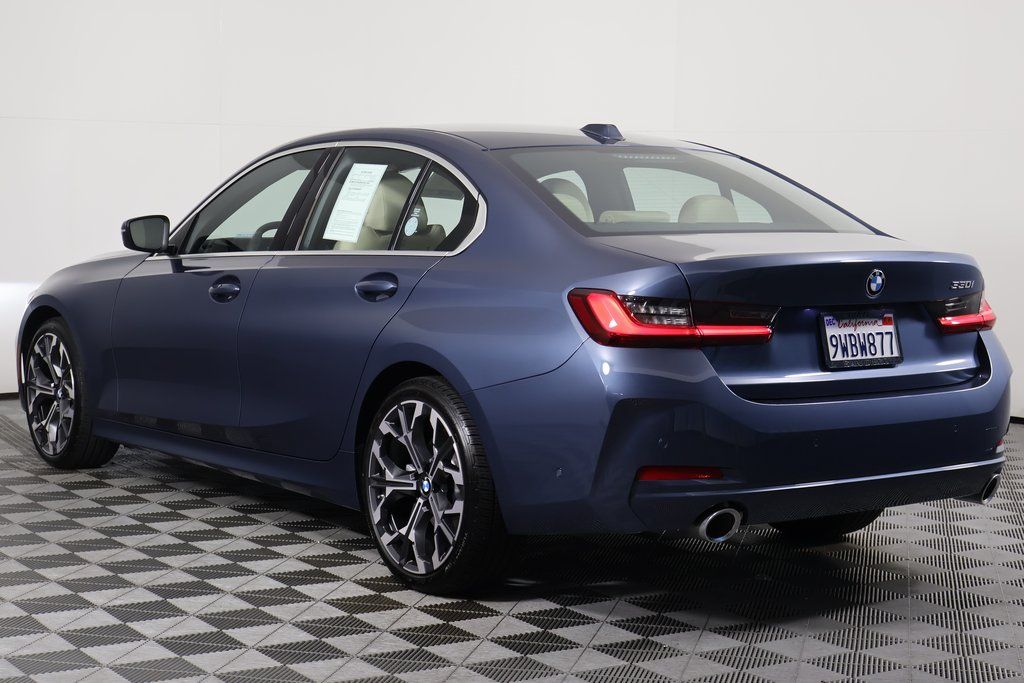 Thumbnail: 2026 BMW 3 Series - 6