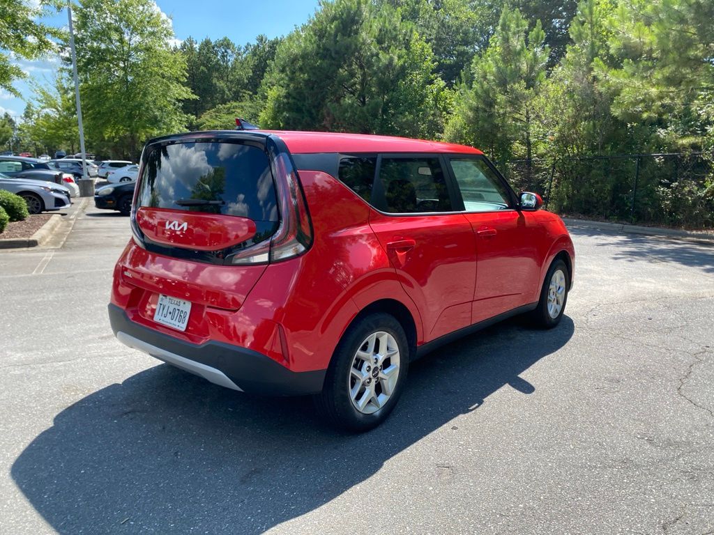 Certified Used 2024 Red Kia LX image 3