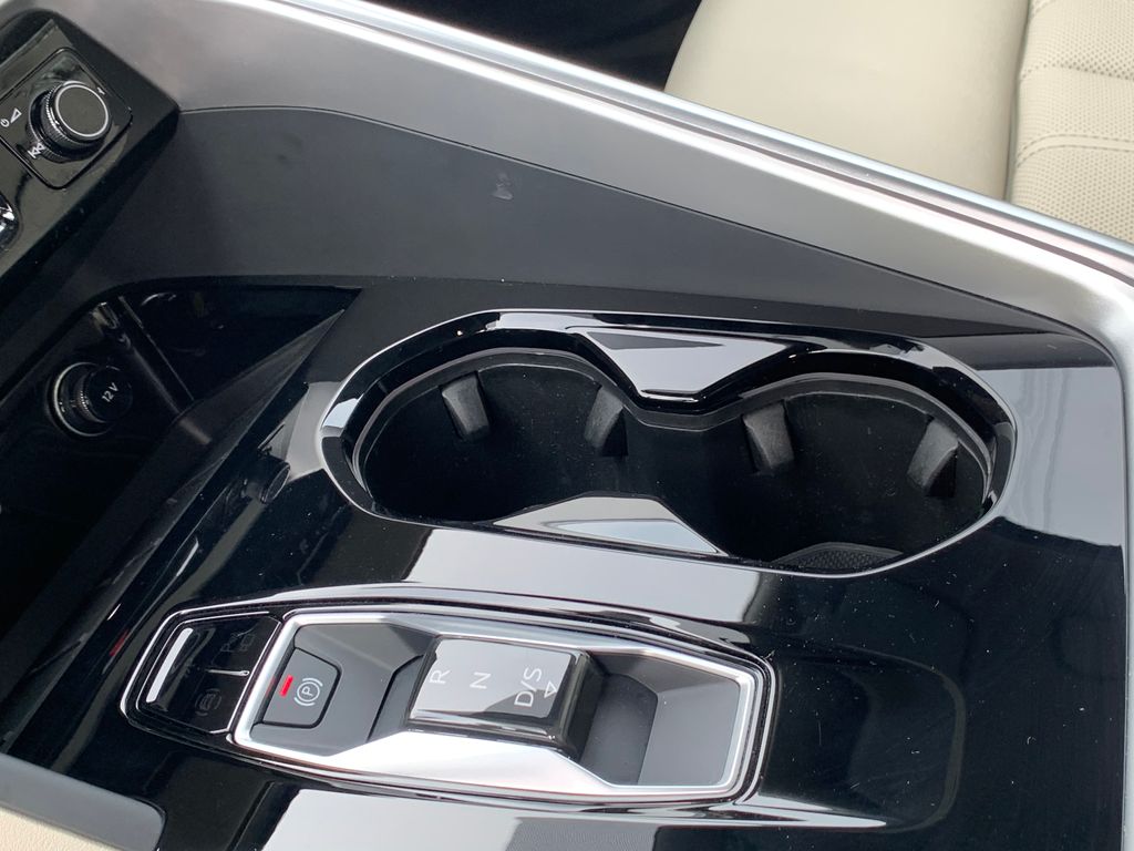 Thumbnail: 2025 Audi Q5 - 16