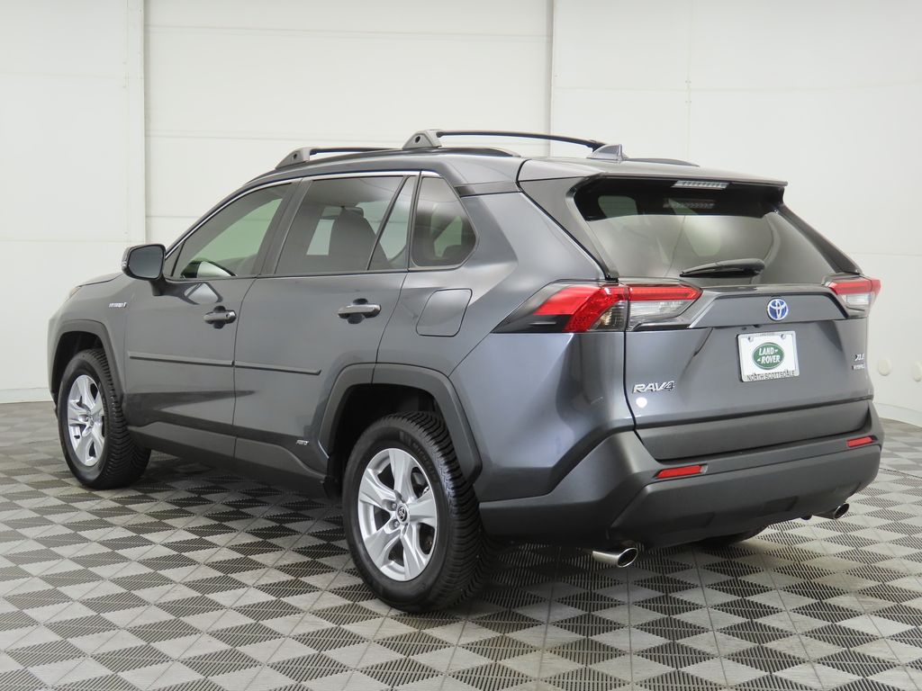 Thumbnail: 2020 Toyota RAV4 - 7