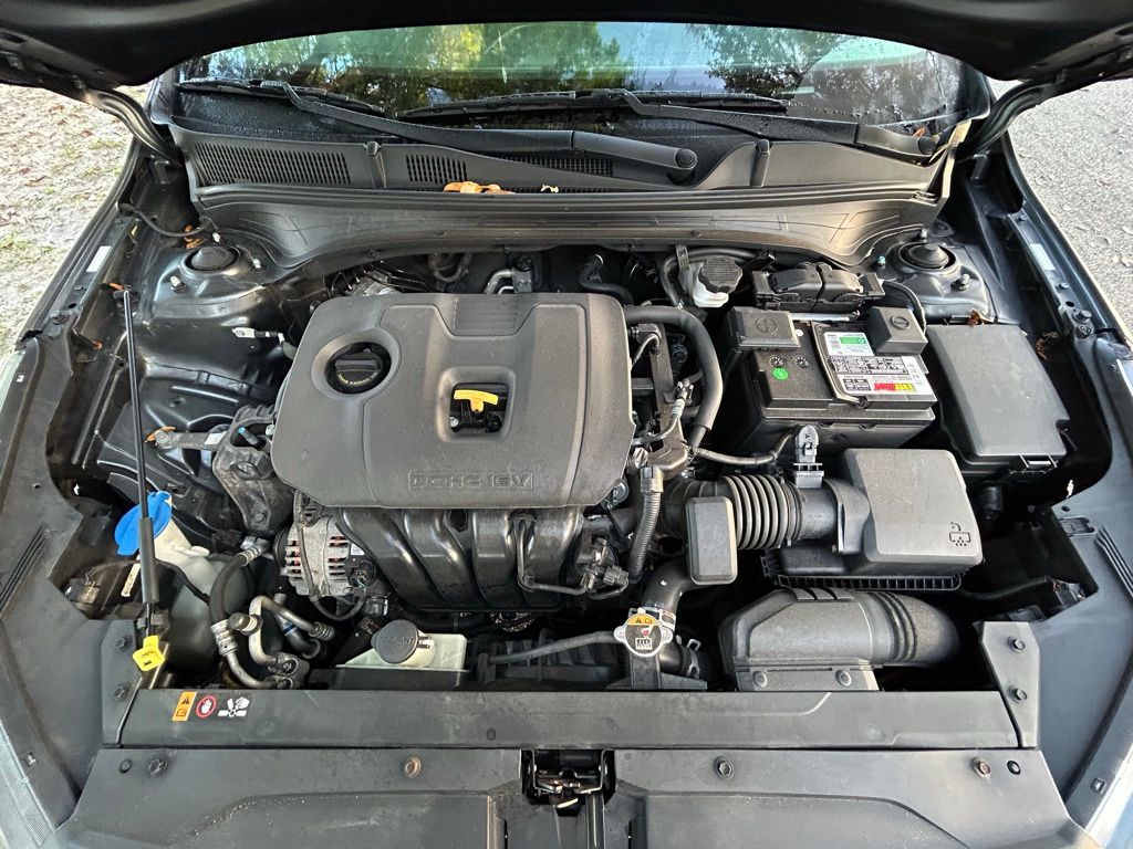 Thumbnail: 2021 Kia Forte - 11