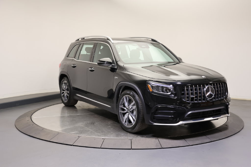 Thumbnail: 2026 Mercedes-Benz GLB - 3