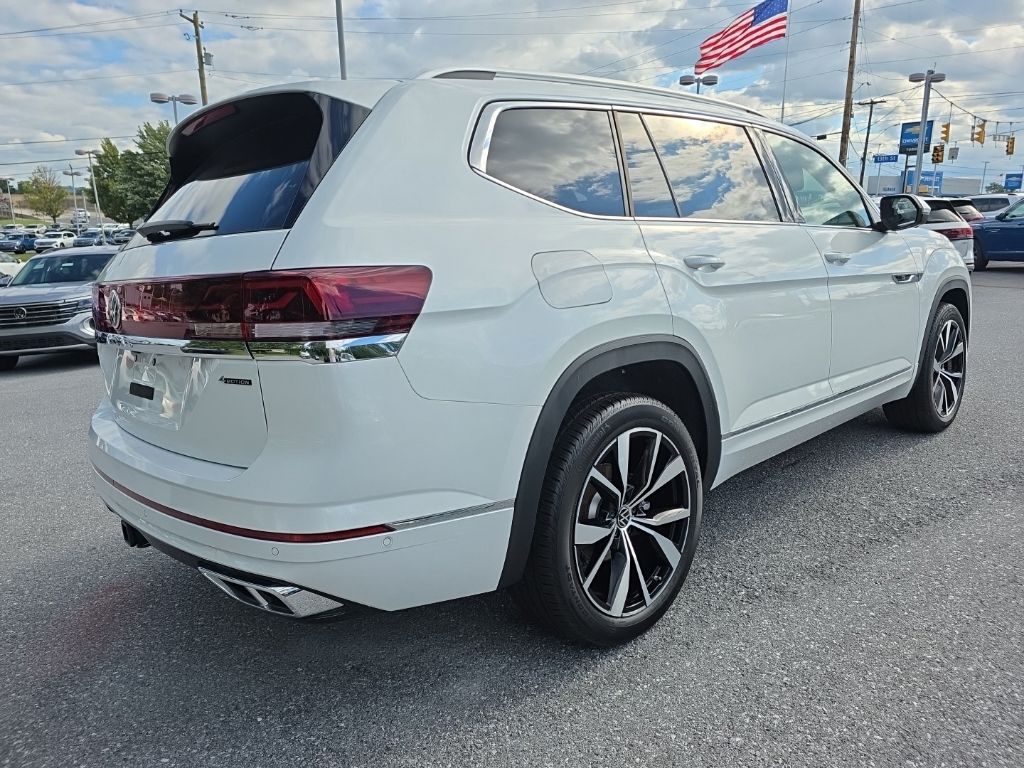 2026 Volkswagen Atlas 2.0T SEL Premium R-Line White/off-white at Auto Express Mitsubishi