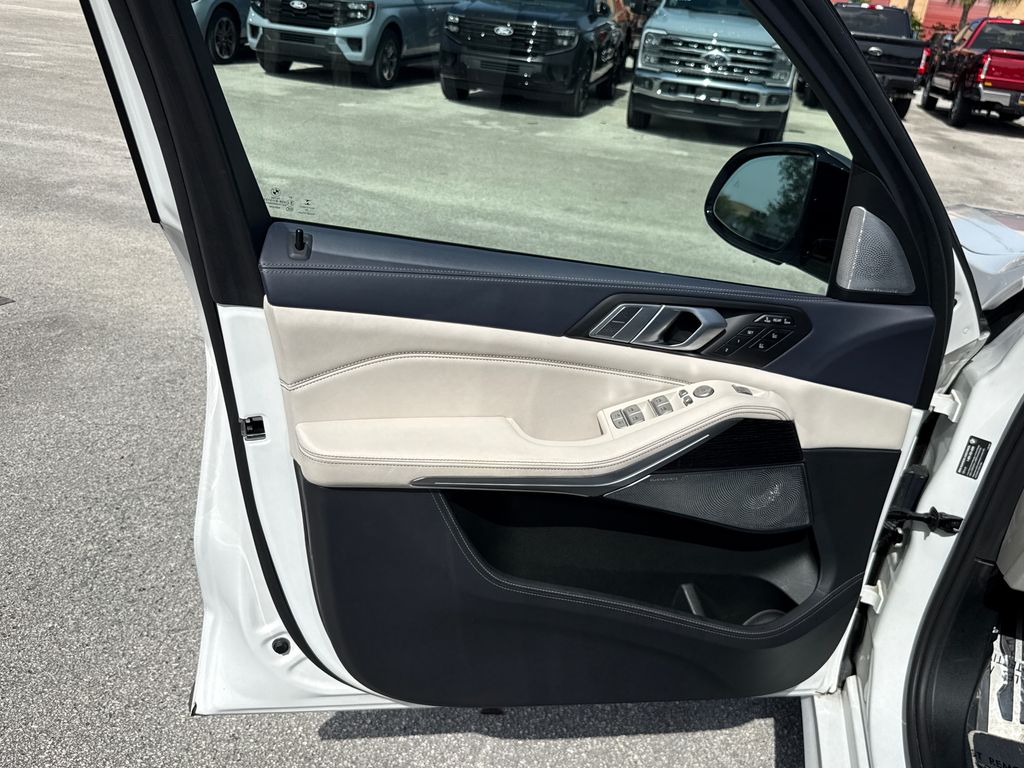 Certified Used 2020 White BMW M50i image 14