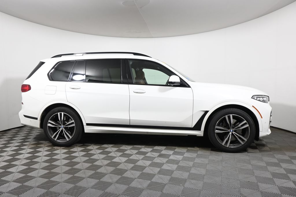 Thumbnail: 2022 BMW X7 - 8