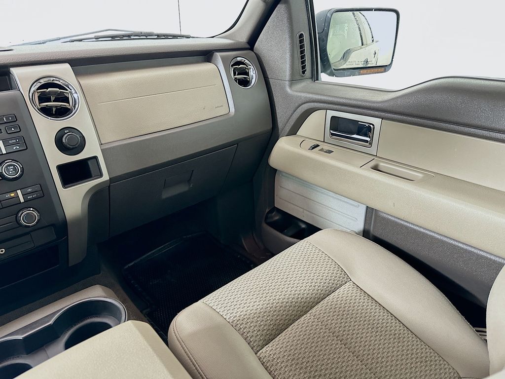 Thumbnail: 2010 Ford F-150 - 21