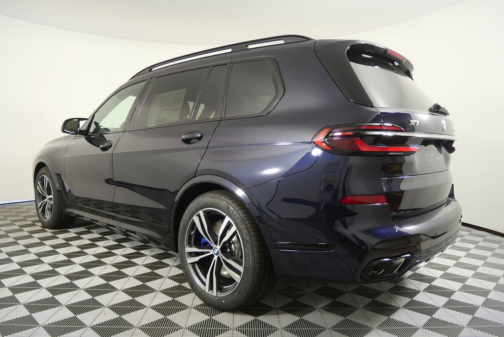 Thumbnail: 2026 BMW X7 - 5