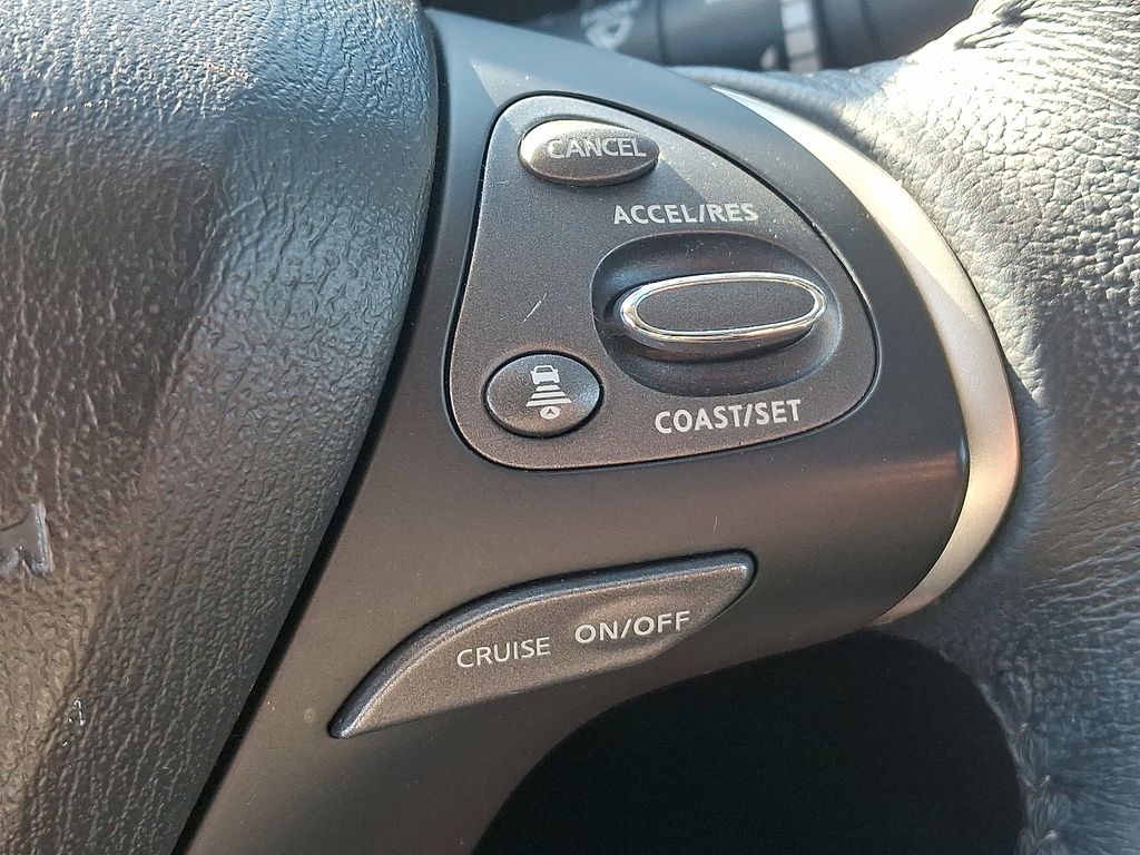 Thumbnail: 2019 Nissan Pathfinder - 22