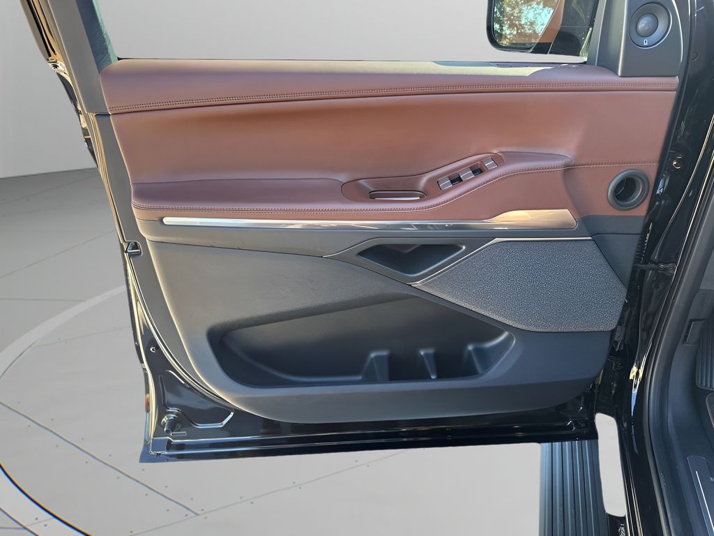 Used Car 2025 Lincoln Navigator  Reserve For Sale Under $100,000 In Austin, Texas