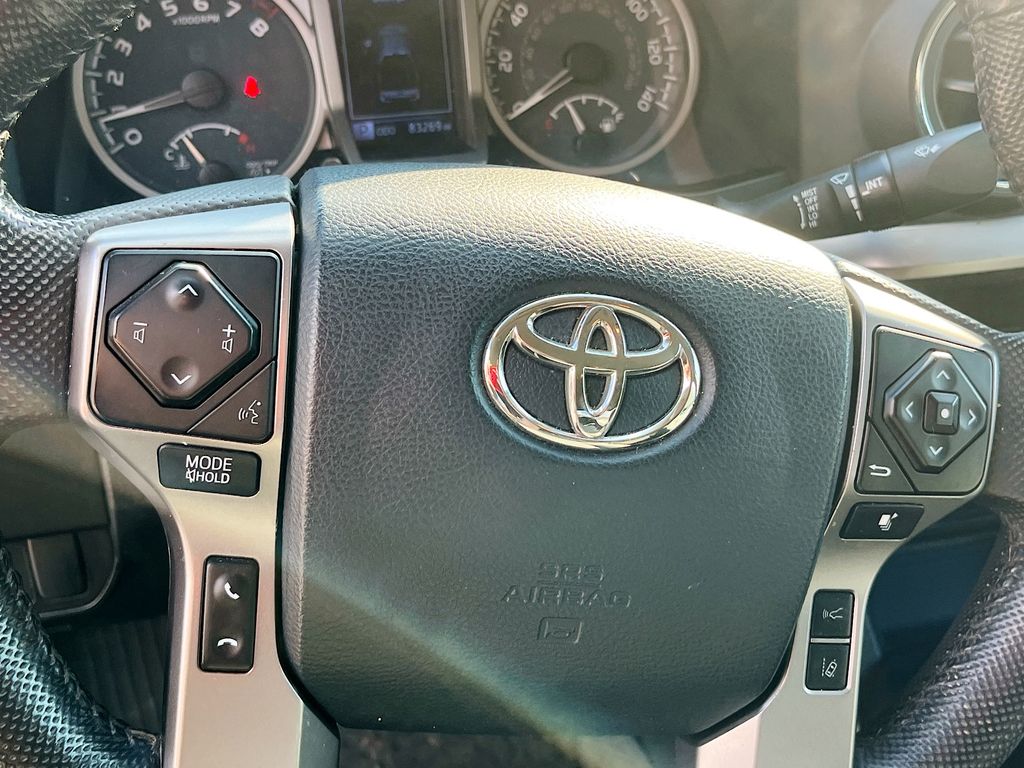 Used 2020 White Toyota SR5 image 11
