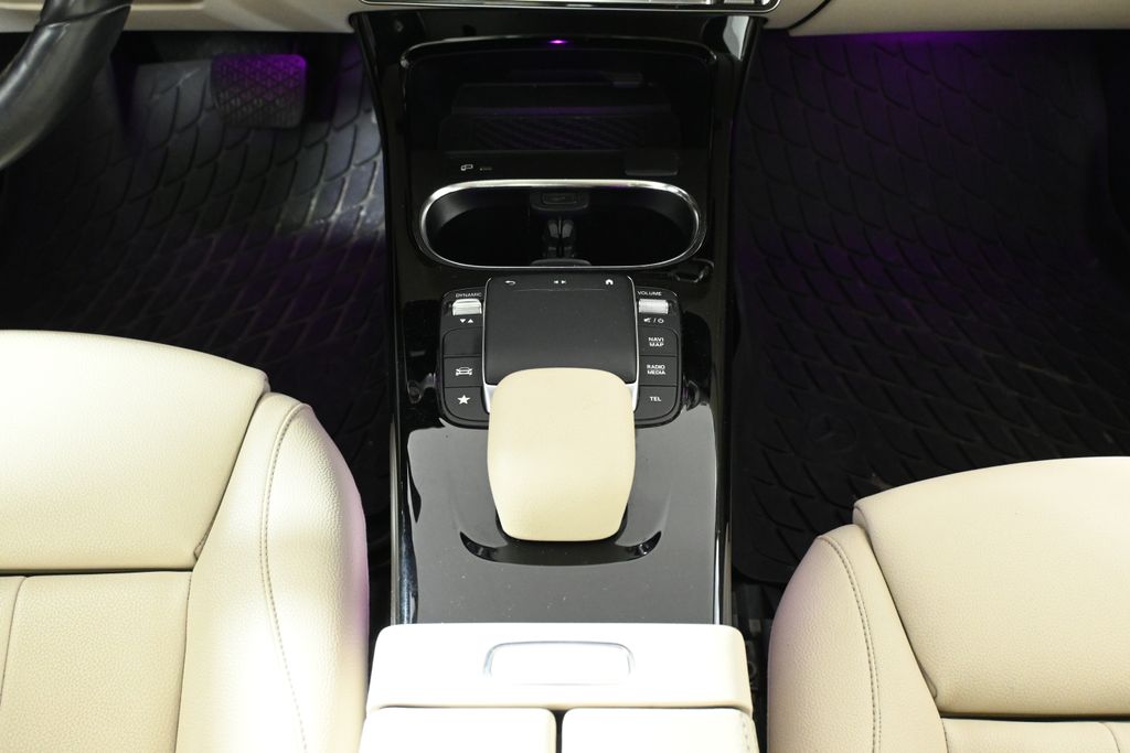 Thumbnail: 2021 Mercedes-Benz CLA - 22