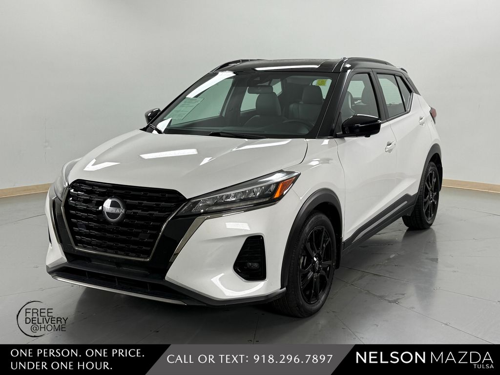 2023 Nissan Kicks SR