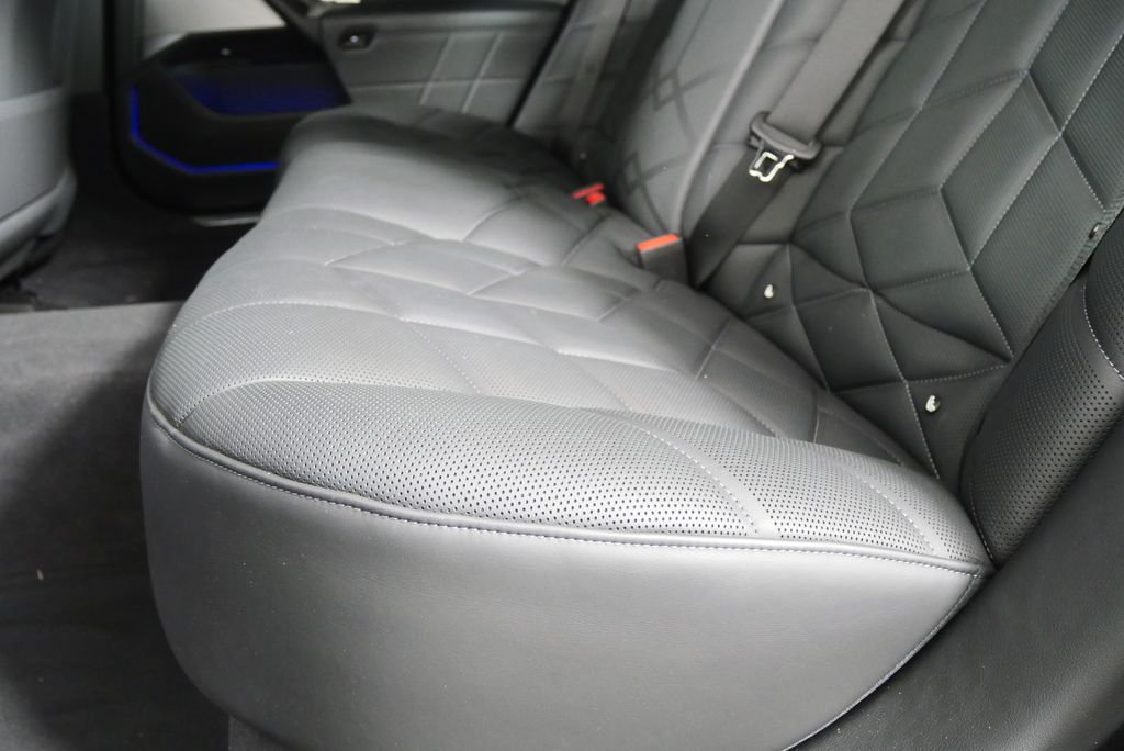 Thumbnail: 2023 BMW 7 Series - 15