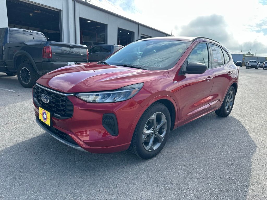 Red Metallic 2023 Ford Escape SUV / Crossover Front-Wheel Drive 8-Speed Automatic