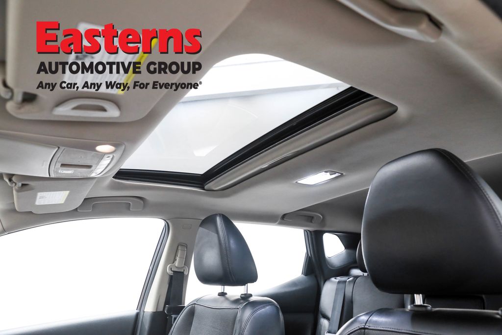 Used 2020 Gray Nissan SL image 36