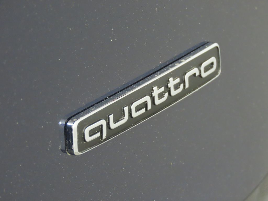 Thumbnail: 2026 Audi Q7 - 10
