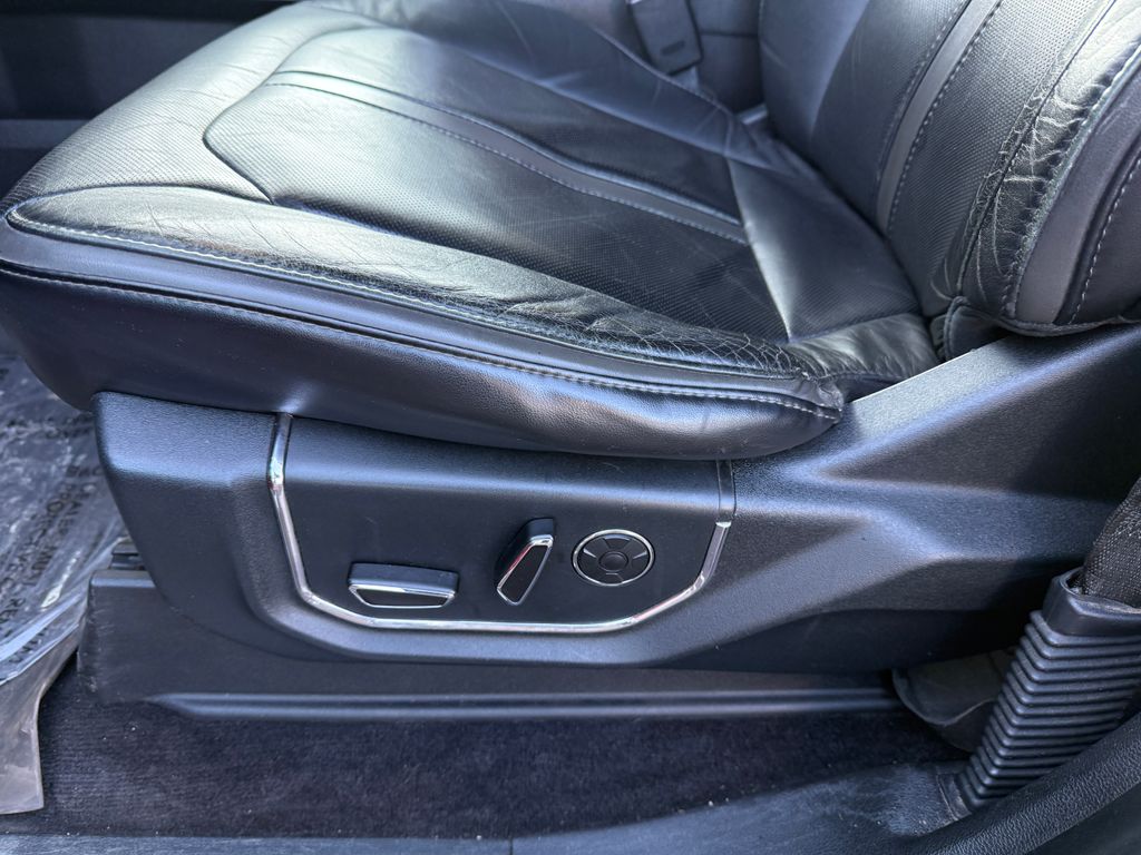 Used 2015 Red Ford Platinum image 44