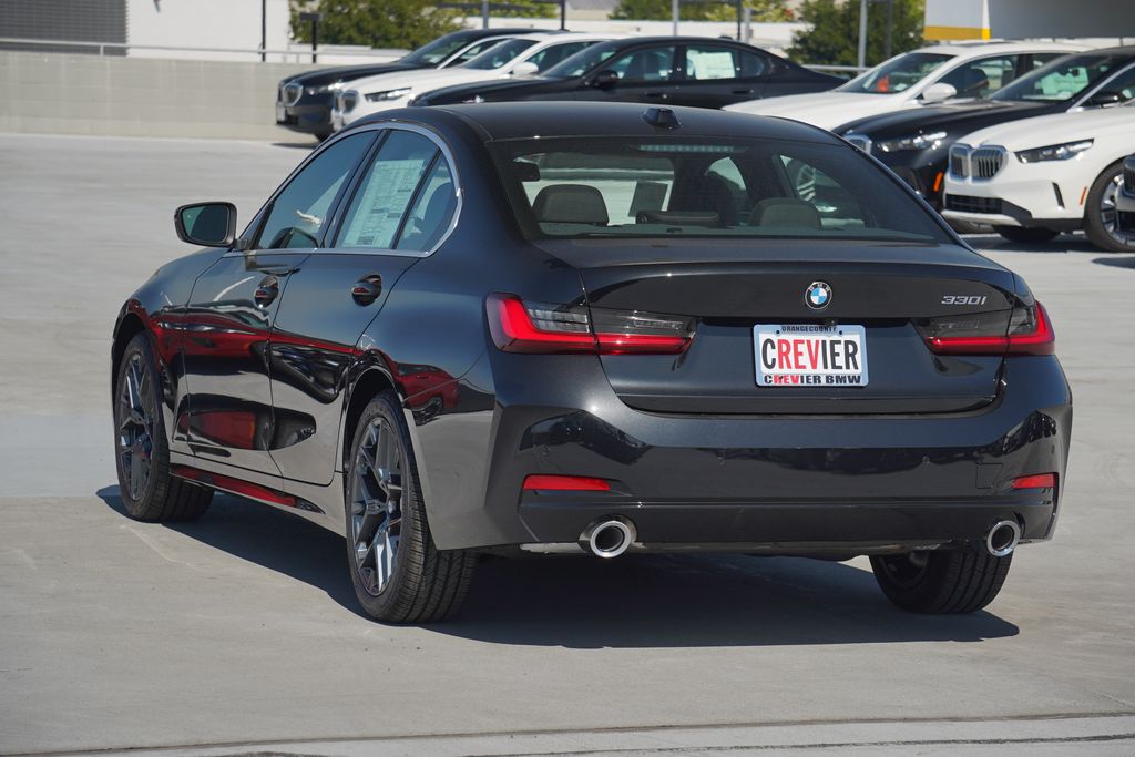 Thumbnail: 2025 BMW 3 Series - 7