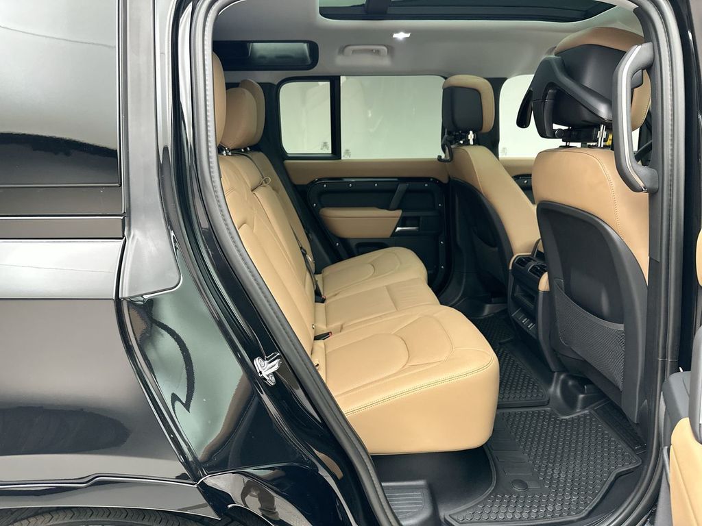 Thumbnail: 2026 Land Rover Defender - 7