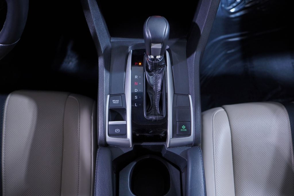 Thumbnail: 2017 Honda Civic - 13