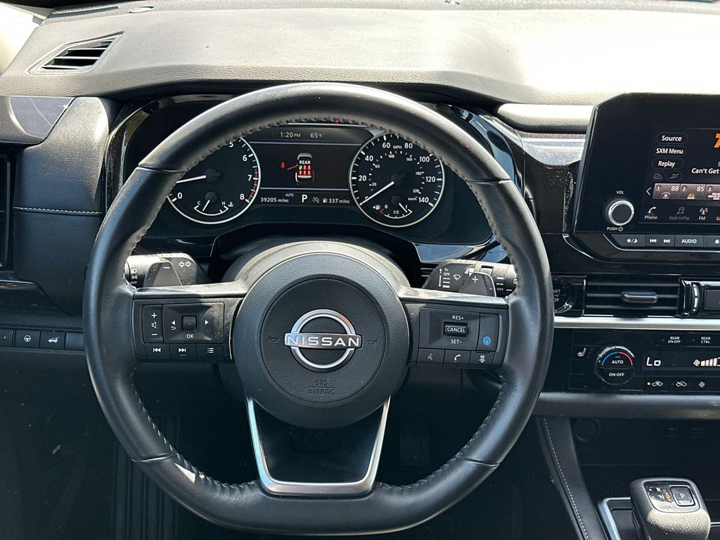 Used 2025 Gray Nissan SV image 23