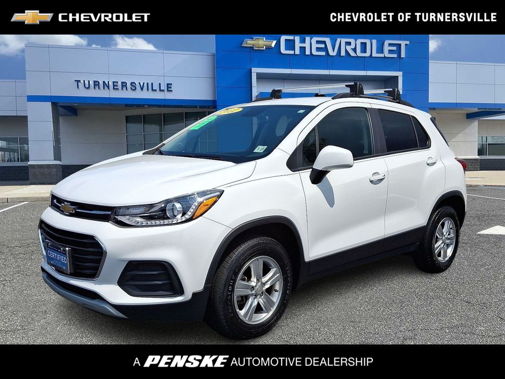 Thumbnail: 2022 Chevrolet Trax - 1