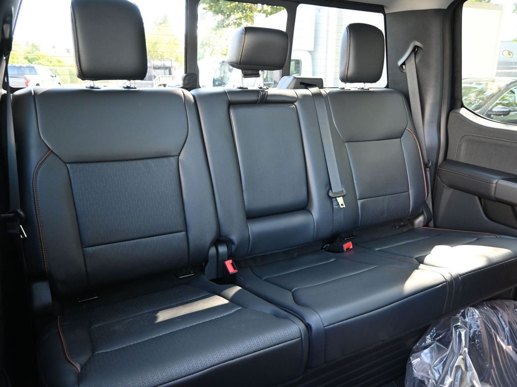 2025 Ford F-350 Super Duty Lariat