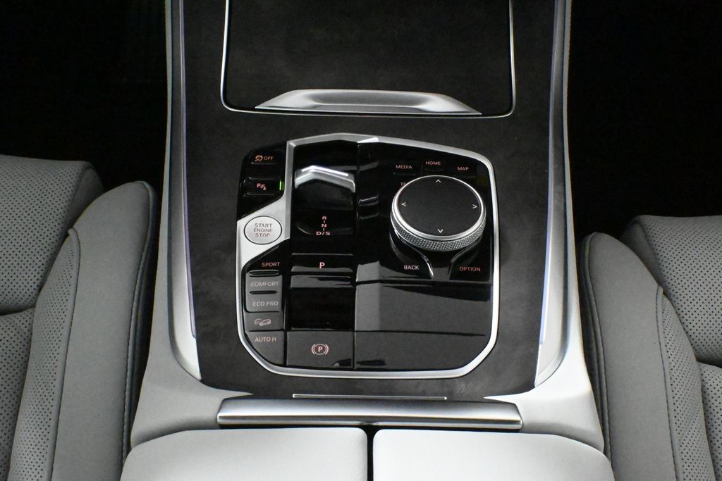 Thumbnail: 2026 BMW X5 - 24