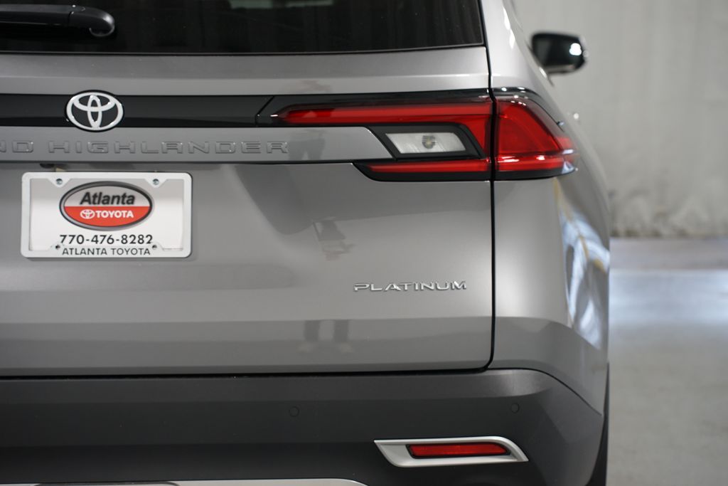 Thumbnail: 2026 Toyota Grand Highlander - 10