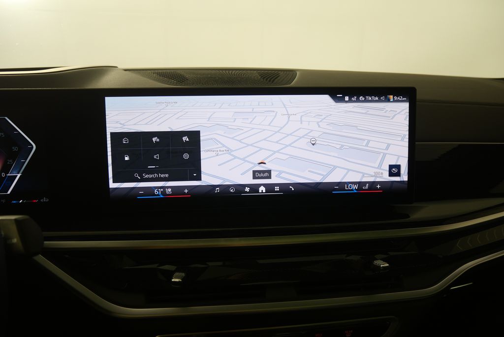 Thumbnail: 2024 BMW X7 - 23